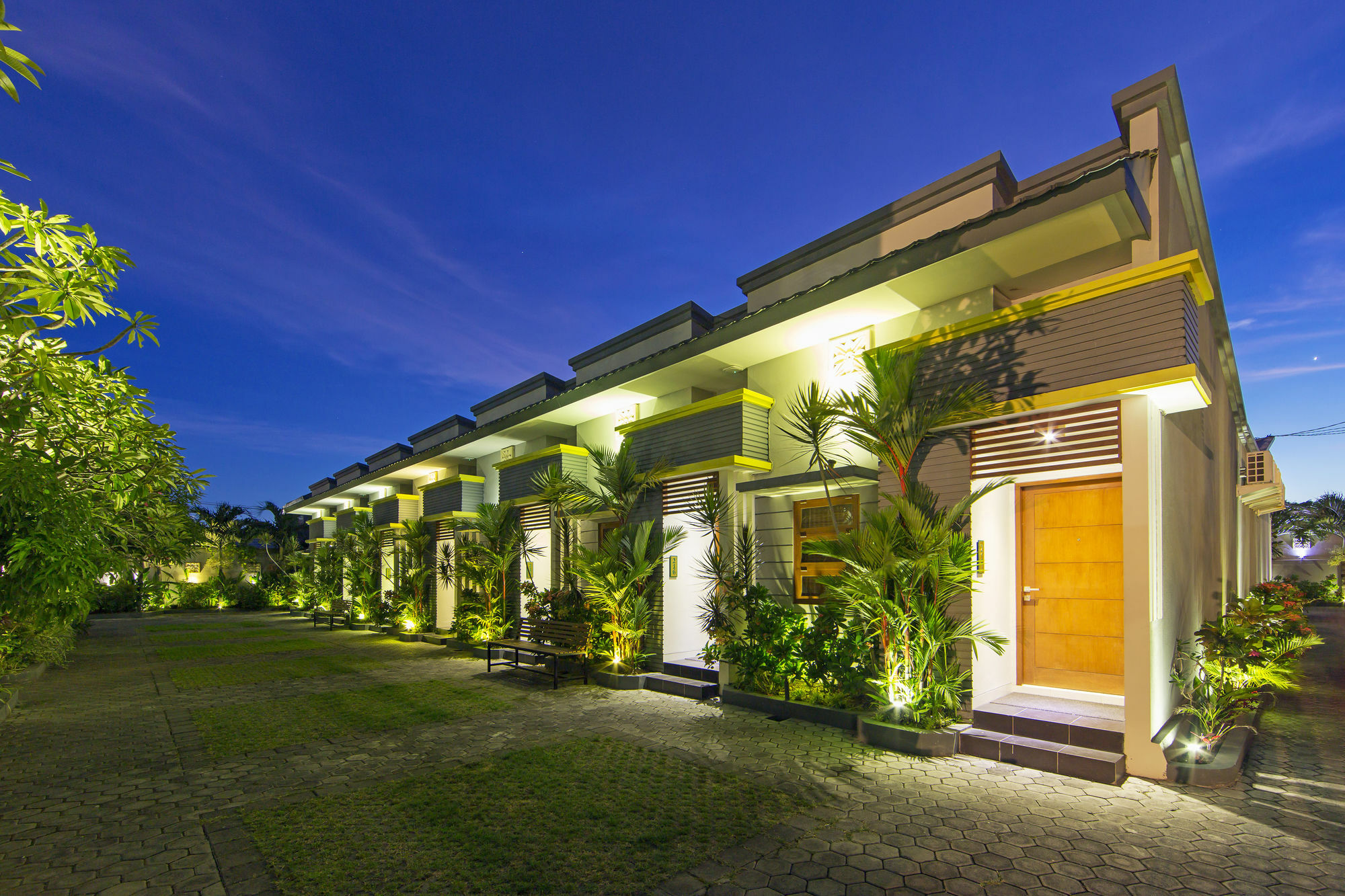 The Banyumas Villa Denpasar Exterior foto